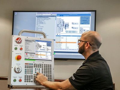 Вибір контролера для ЧПК: критерії та поради